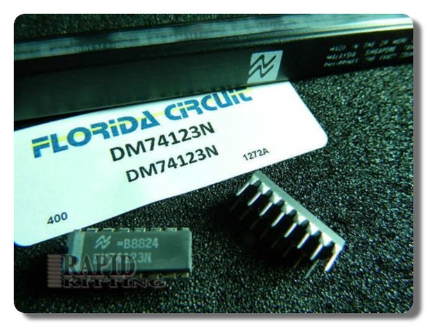 DM74123N