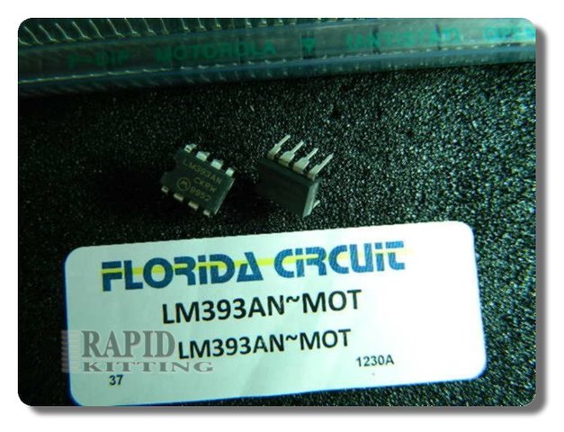 LM393AN~MOT
