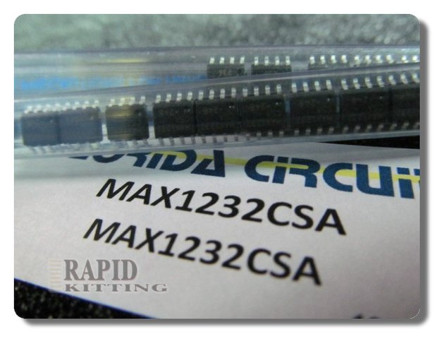 MAX1232CSA